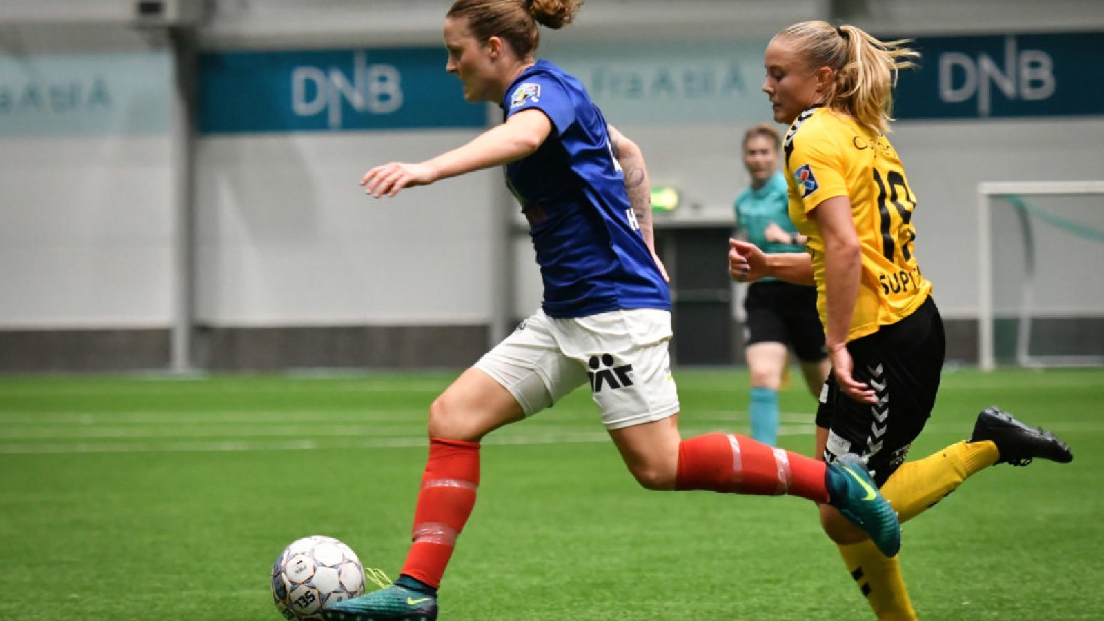 Isabell Herlovsen leverte en god kamp for Vålerenga. Foto: Morten M. Larød