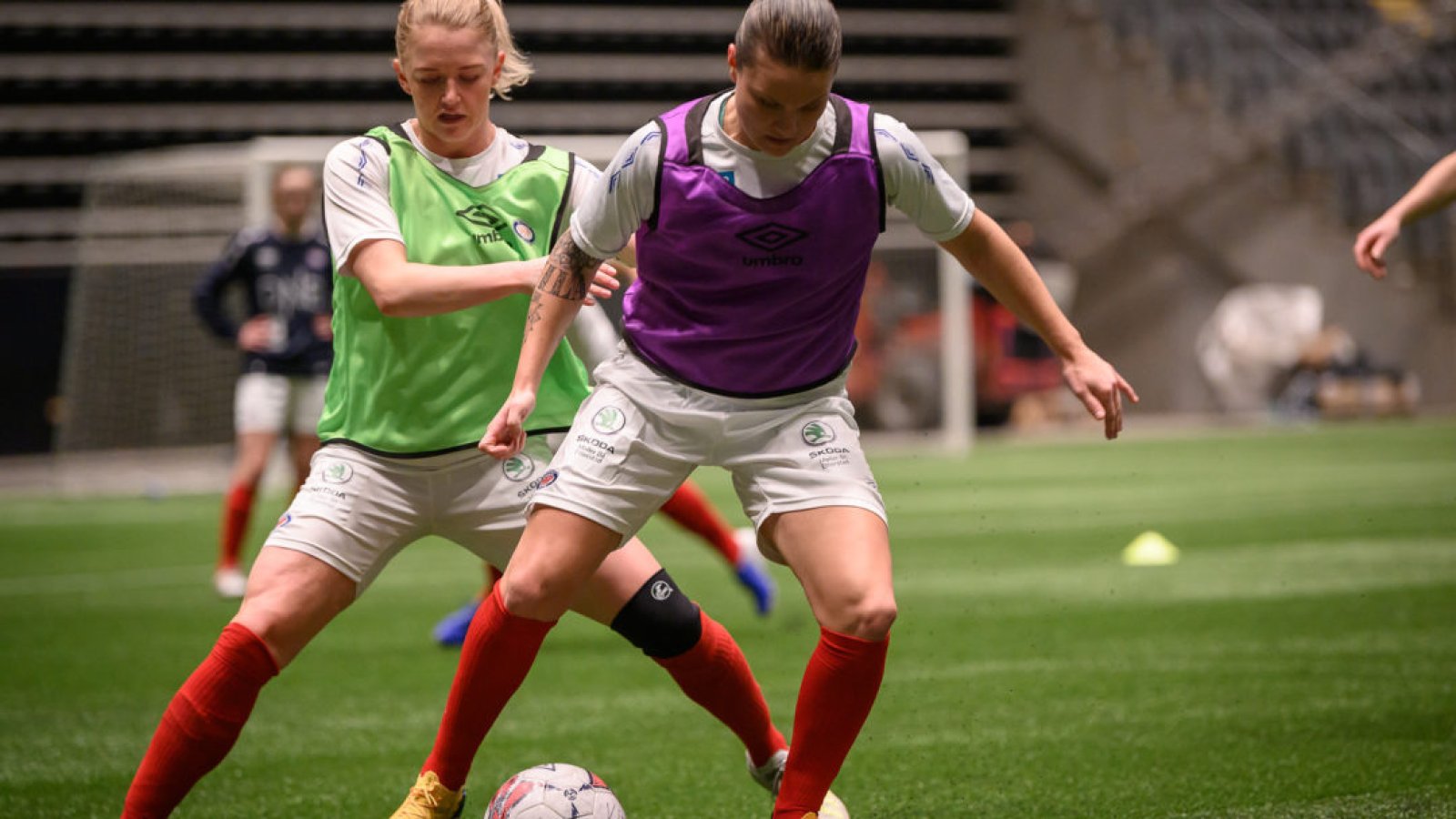 Rikke Madsen og Sherida Spitse er klare for en ny treningskamp. Foto: Morten M. Larød / SPORTFOTO