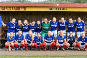 J17 jubler etter seier i Norway Cup. Foto: Sportfoto