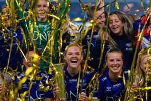 På søndag kan du ta bilde med Kongepokalen. Photo: Marius Simensen / BILDBYRÅN / Cop 238