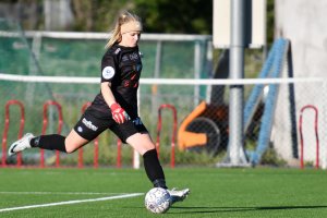 Guro Pettersen er keeper på A-laget. Nå søker J17 etter keepere. Foto: Morten M. Larød