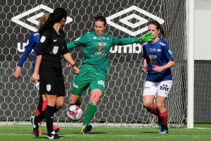 Tinja Riikka Korpela har spilt sin siste kamp i Vålerenga . Foto: Morten Mitchell Larød / Sportfoto