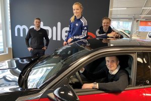 Alexander Pedersen, Guro Pettersen, Jens August Dalsegg og Magnus Smukkestad hos Mobile.