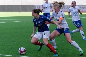 Isabell Herlovsen for Vålerenga i kamp mot Kolbotn. Foto: Morten M. Larød