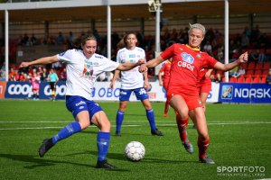 Marte Berget og Vålerenga kom til kort mot Røa. Foto: Morten M. Larød