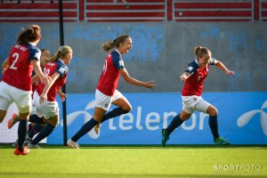 VM-kvalifisering kvinner. Foto Morten M Larød