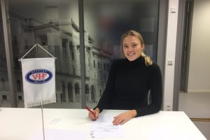 Synne Jensen har signert en ettårskontrakt med Vålerenga. Foto: Vålerenga Fotball