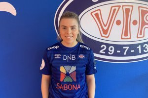 Ingibjörg Sigurðardóttir er klar for to år i Vålerenga. Foto: Vålerenga Fotball.
