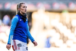 231118 Mimmi Löfwenius Veum of Vålerenga warms up ahead of the Toppserien football match between Rosenborg and Vålerenga on November 18, 2023 in Trondheim. Photo: Marius Simensen / BILDBYRÅN / Cop 238