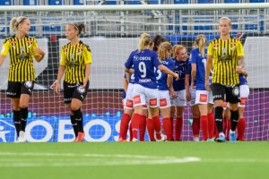 Vålerenga har ikke gitt opp håpet om avansement. Foto: Morten Mitchell Larød / SPORTFOTO