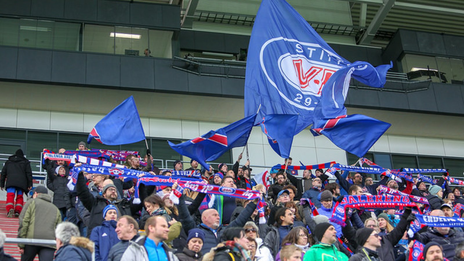 Klanen mobiliserte før første hjemmekamp i Toppserien i fjor. Hvor mange kommer i år?. Foto: Eivind Hauger