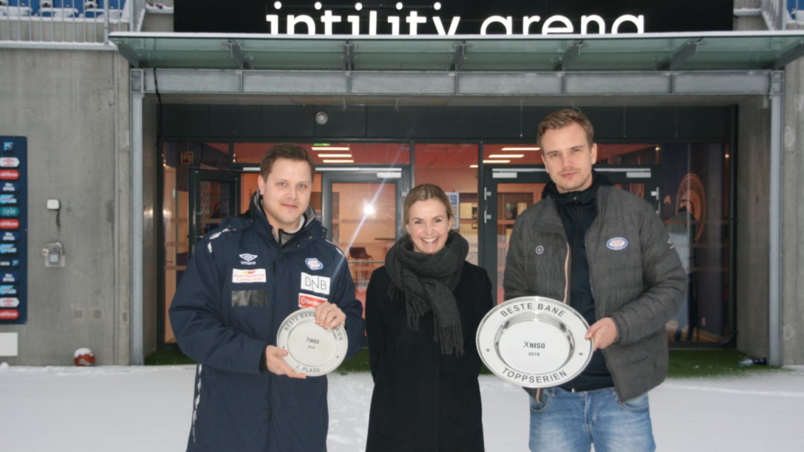 Espen Østerhaug, Kristine Bøe (NISO) og Jens August Dalsegg. Foto: Vålerenga Fotball