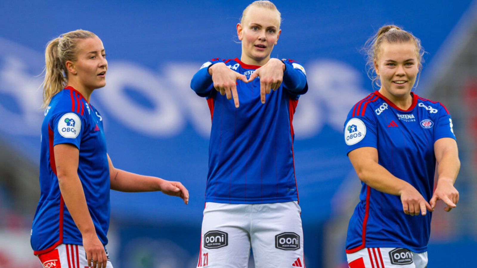 230415 Karina Sævik of Vålerenga celebrates with teammate Olaug Tvedten after scoring 3-0 during the Toppserien football match between Vålerenga and Avaldsnes on April 15, 2023 in Oslo. Photo: Vegard Grøtt / BILDBYRÅN / kod VG / VG0438