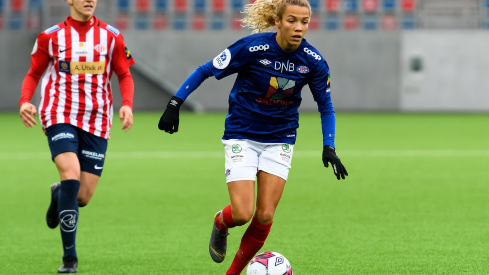 Celin Bizet Ildhusøy i velkjente klyv. Foto: Morten Mitchell Larød / SPORTFOTO