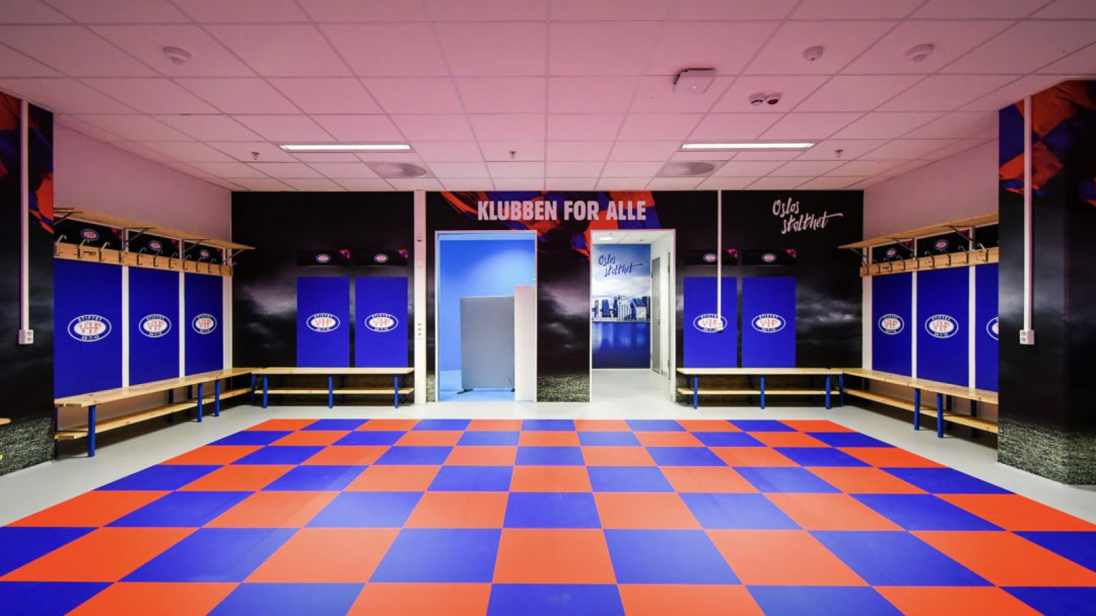 Nyoppusset og dekorert av Konsis