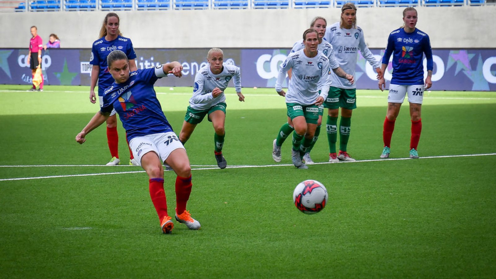 Sherida Spitse var sikker fra straffemerket i hjemmemøtet mot Klepp i fjor. Da endte det 1-1. Foto: Morten M. Larød