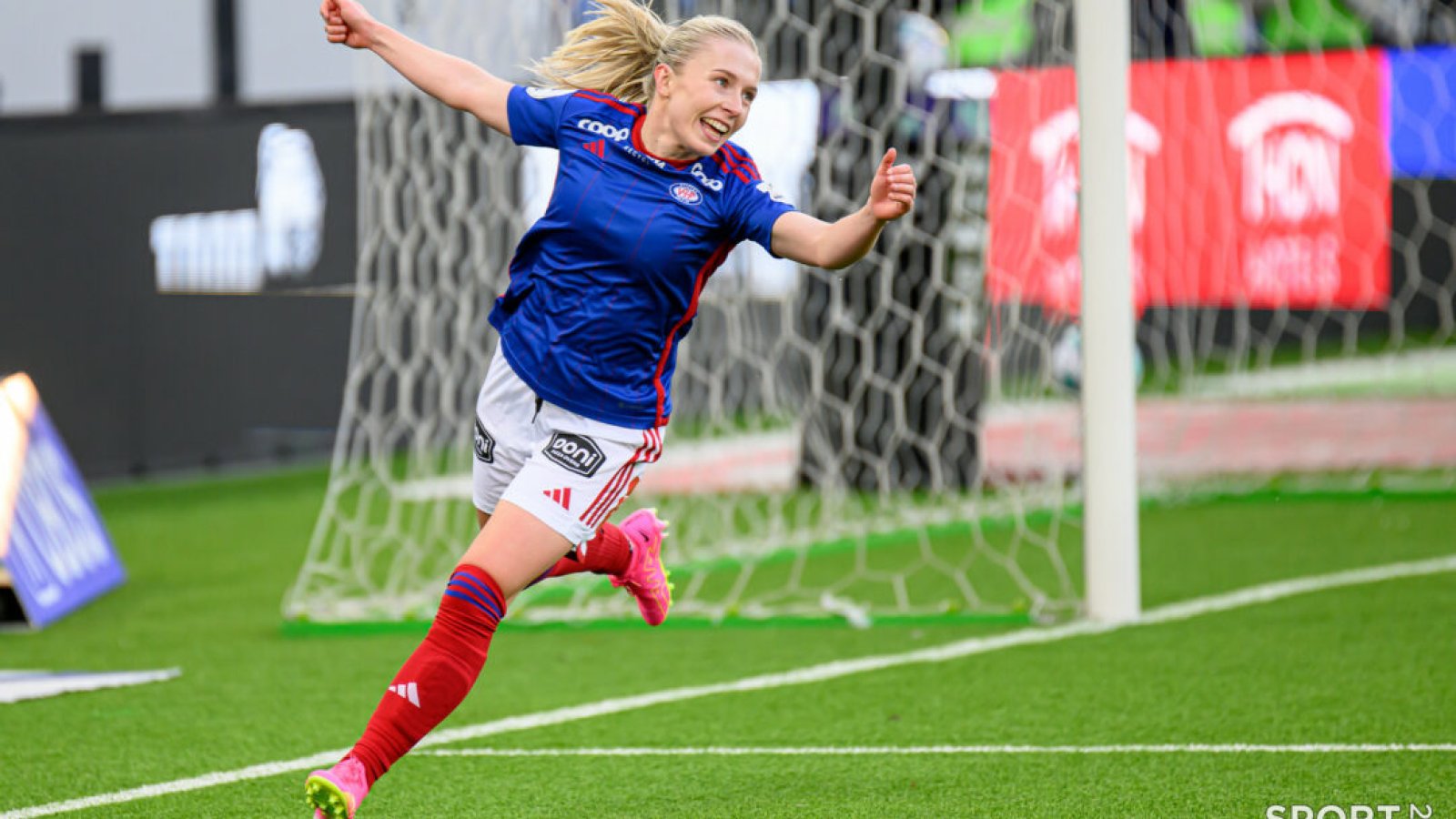 Toppseriekamp i fotball mellom Vålerenga og Røa på Intility Arena onsdag 10. mai 2023. Foto: Morten Mitchell Larød / SPORTFOTO