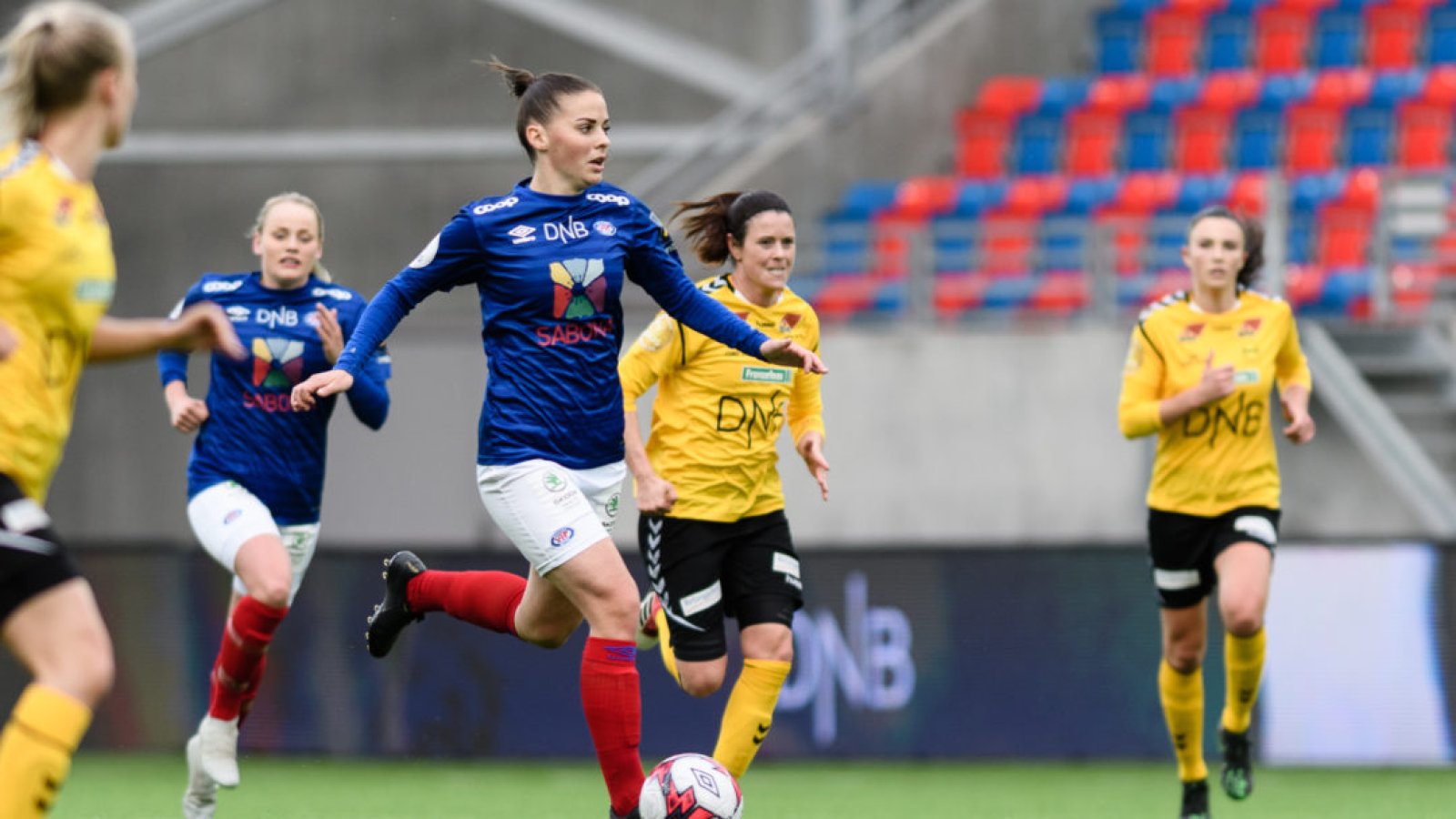 Jenna Dear utlignet til 1-1 med et praktskudd fra sekstenmeteren. Foto: Morten M. Larød / Sportfoto