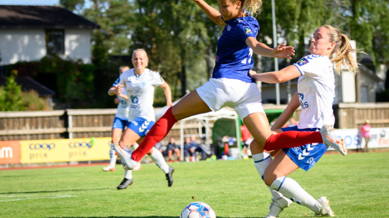 Celin Bizet Ildhusøy og resten av Vålerenga møter Kolbotn på lørdag. Foto: Morten Mitchell Larød / SPORTFOTO