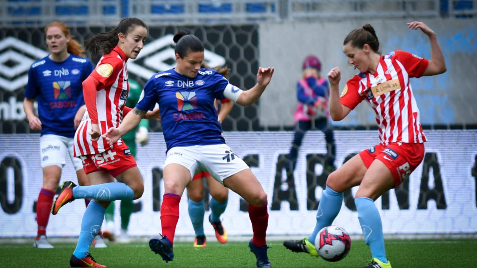 Sherida Spiste under toppseriekampen i fotball mellom Vålerenga og Avaldsnes på Intility Arena. Resultatet ble 2-1. Foto: Morten Mitchell Larød / Sportfoto