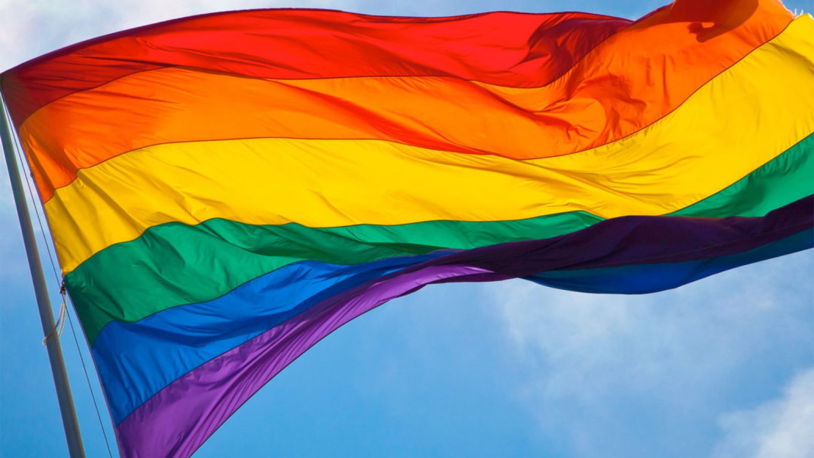 Oslo Pride er Norges største kulturfestival for lesbiske, homofile, bifile og transpersoner, og består av konserter, kunstutstillinger, fester, show og politiske debatter. Foto: Wikimedia Commons.