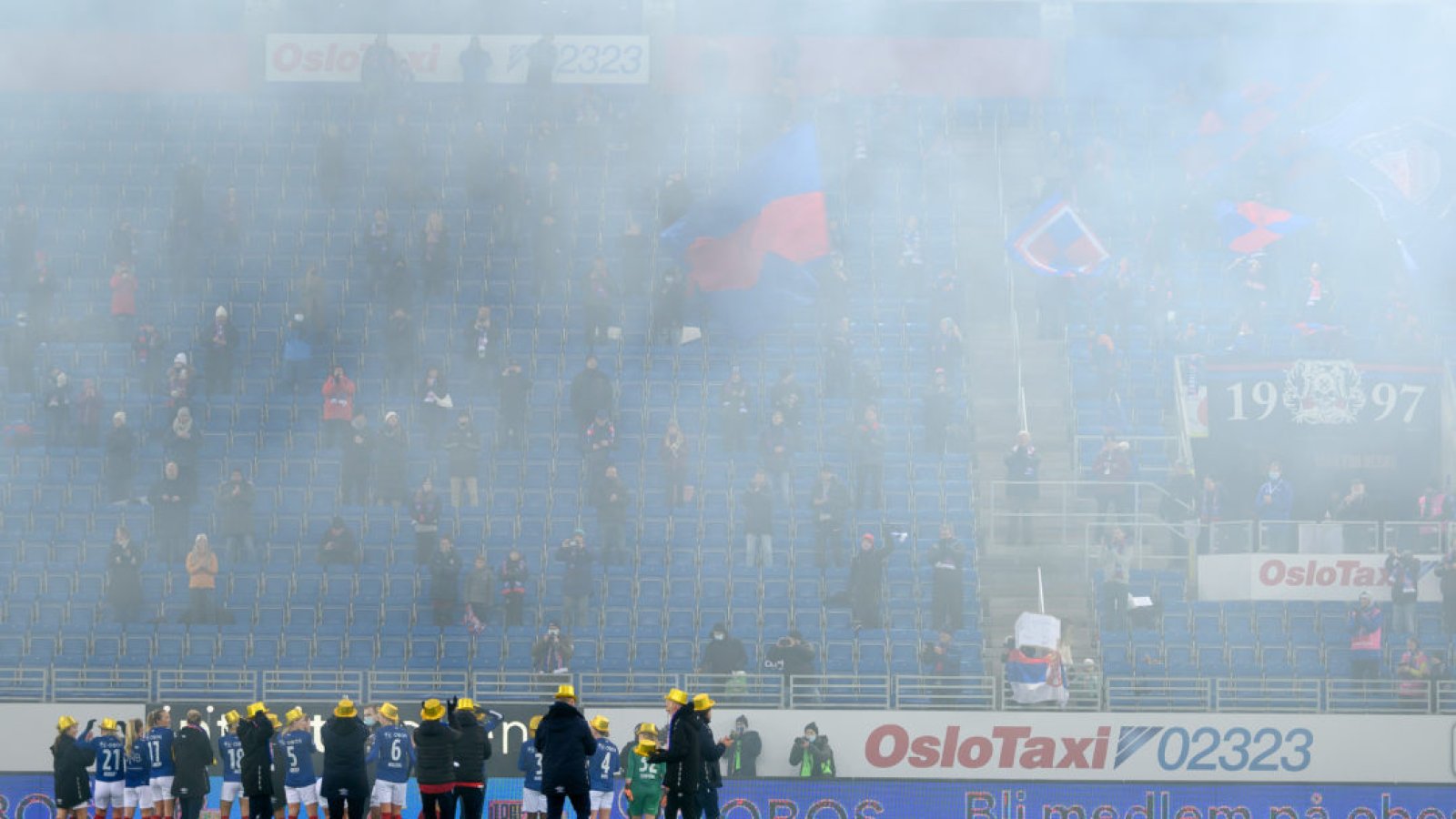 Ordføreren og Byrådslederen kommer til søndagens kamp for å overrekke en hilsen i forbindelse med fjorårets bragder Foto: Morten Mitchell Larød / SPORTFOTO