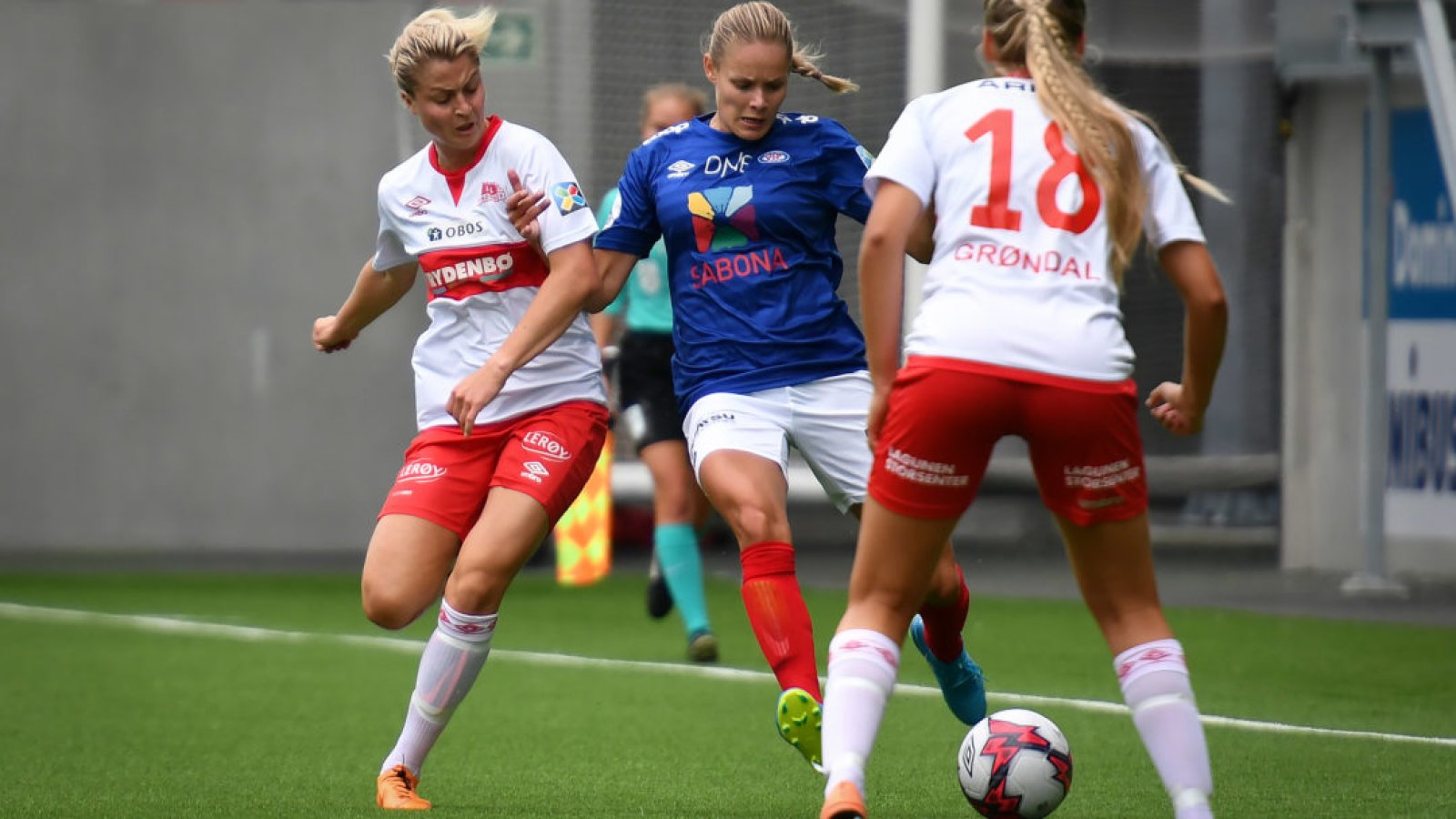 Andrine Tomter og resten av spillerne møter Sandviken borte i årets første Toppserie-runde. Foto Morten M. Larød