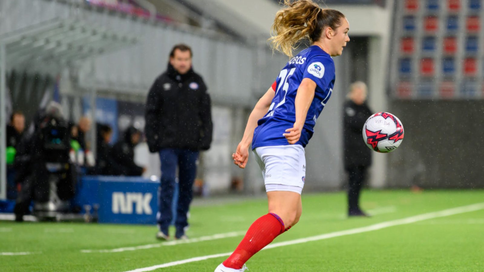 Janni Thomsen noterte seg for både assist og mål mot Røa. Foto: Morten Mitchell Larød / SPORTFOTO