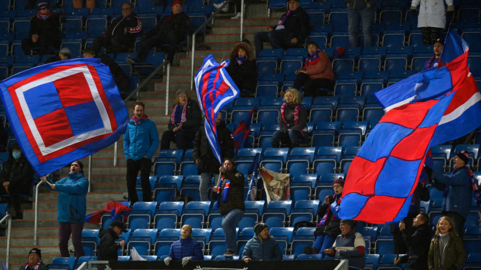 Det er fortsatt store publikumsbegrensinger på stadion. Foto: Morten Mitchell Larød / SPORTFOTO