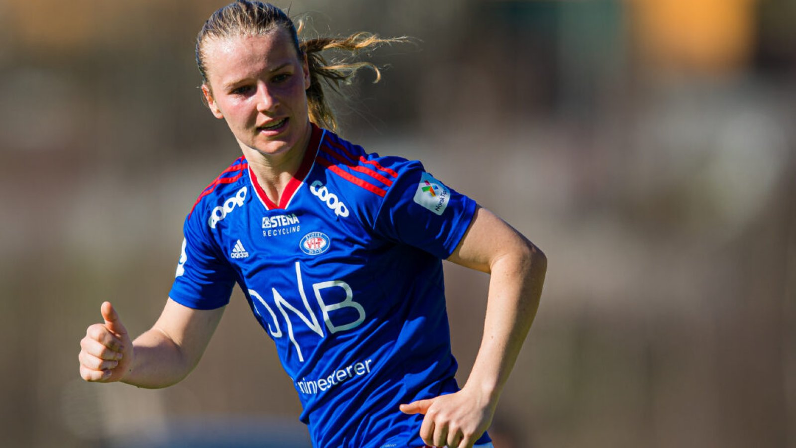 220418 Agnete Kristine Nielsen of Vålerenga during the Toppserien football match between Arna-Bjørnar and Vålerenga on April 18, 2022 in Arna. Photo: Marius Simensen / BILDBYRÅN / Cop 238