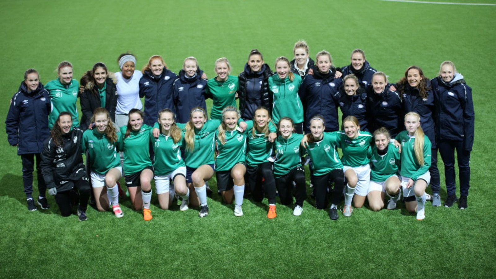 Vellykket fellestrening med Damer A oktober 2018. Foto: Vålerenga fotball