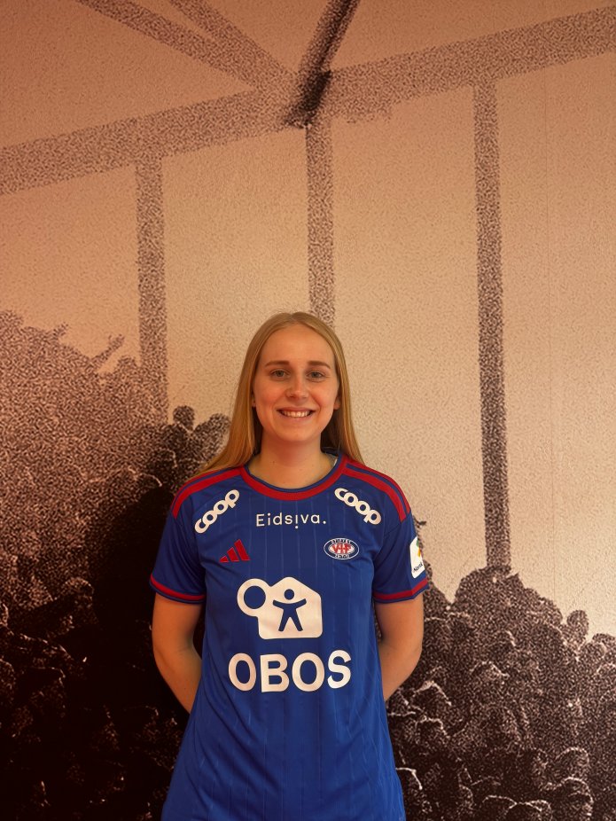 Hana Lowry – klar for klubben